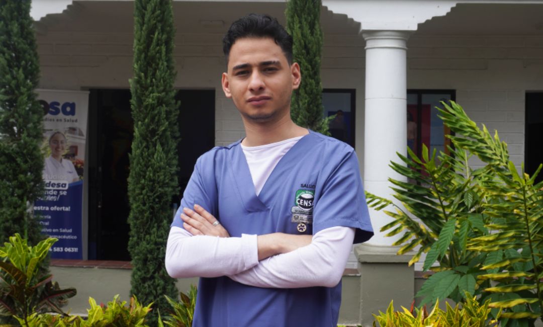 Alejandro, el estudiante de CENSA que le salvó la vida a un niño de 6 años en plena vía pública