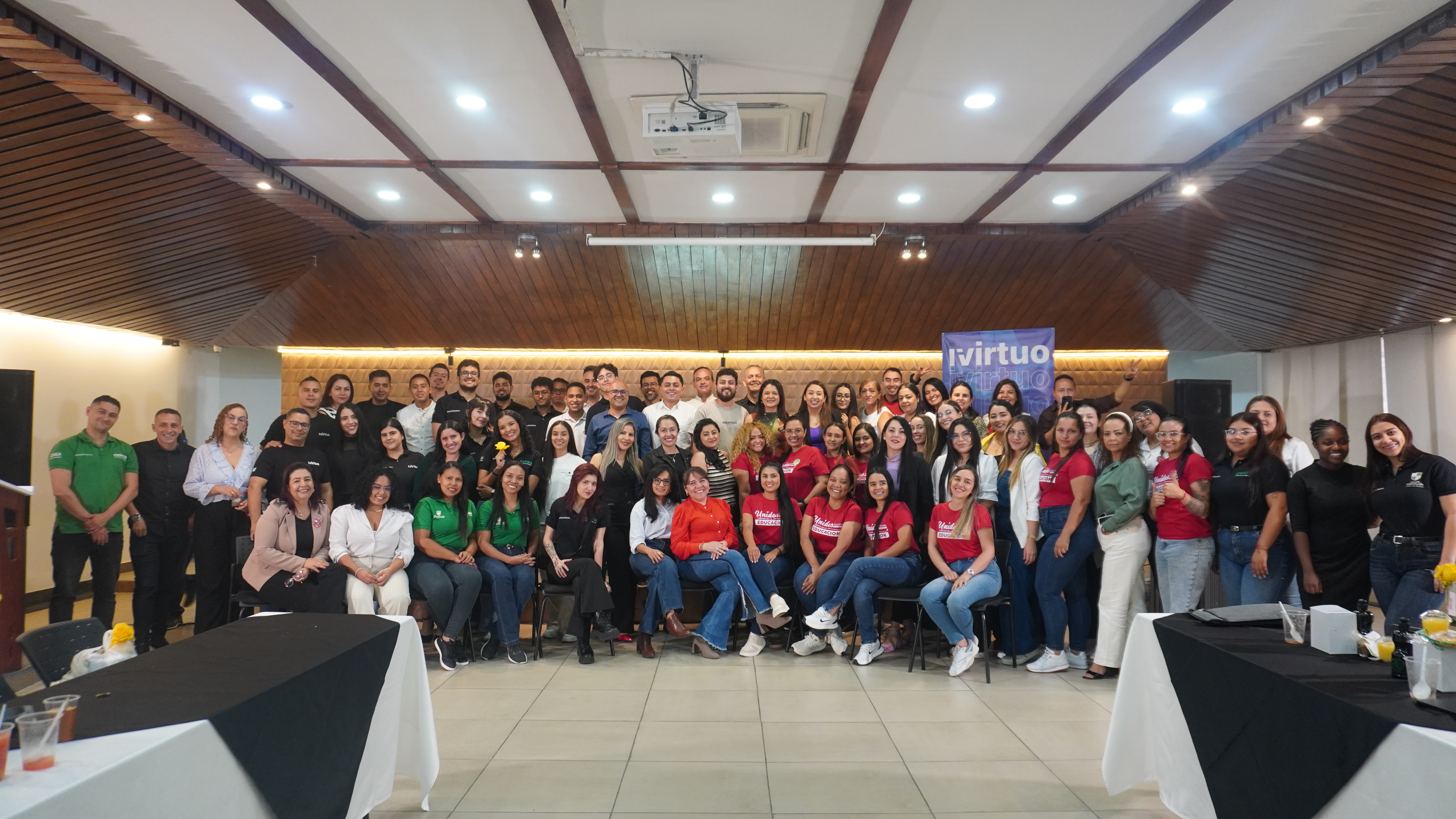 Grupo Empresarial CENSA fortalece integración y estrategias en su encuentro institucional